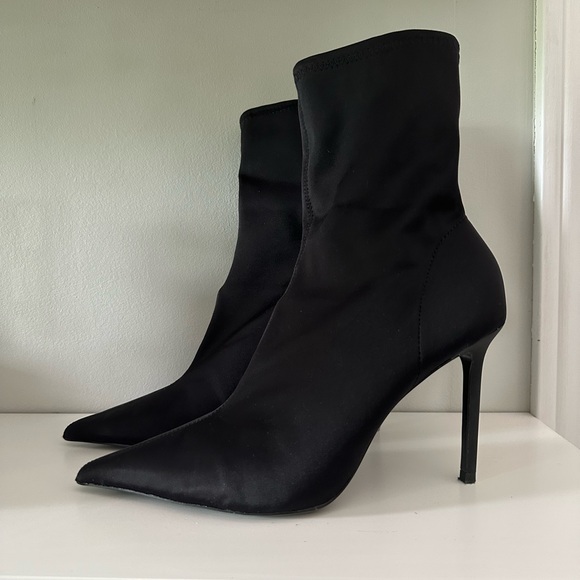 ZARA Ankle Boots - Picture 1 of 8